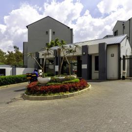#AlimamaSpaces The Heights Stylish 1 Bedroom Apartment