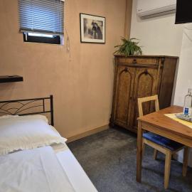 Rebstock-Zimmer in Edenkoben