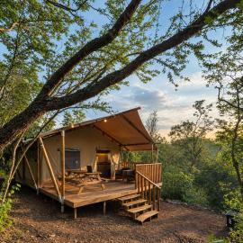 Campizo Glamping - Monterrey X NANTLI LIVING, hotel en Allende