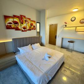 Santai Straits Imperio Residence Studio with Wifi and Seaview