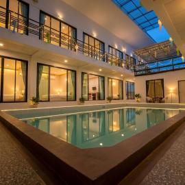Three Bridges Hotel