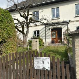 Ferienhaus "Die alte Volksschule", hotel v mestu Sankt Daniel