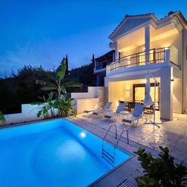 Luxury Villa Agios Dimitrios with private pool by DadoVillas