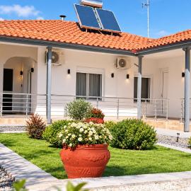 Spritos House, hotel em Polykárpion