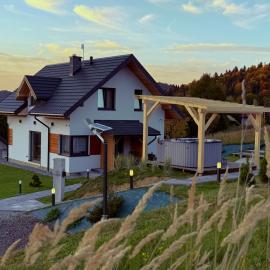 Widokówka, hotel i Baligród