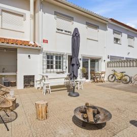 Casa do Ze Grande - Private Patio with BBQ
