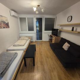 Center quiet Apt