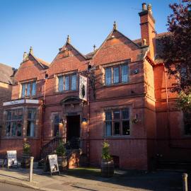 The Bear Tattenhall, hotel din Tattenhall