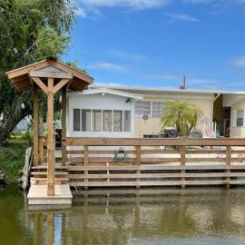 Cottage on the Water!