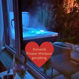 OLIVE - Kuschelige Fewo - Romantik & Entspannung im Whirlpool auf privater Terrasse, Ruhe & Hund willkommen - by FerienWohnenAmSee -