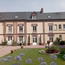 Le Clos Saint-Germain, hotel u gradu Rugles