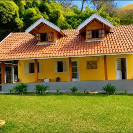 Chalé Esplendor, hotel in Piranguçu