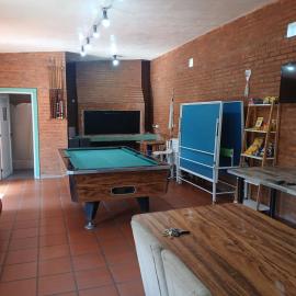 Quinta con pileta y pool a metros de la autopista