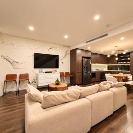A modern townhouse next to North Shore Town Centre, the ideal choice for your stay, Free double parking space