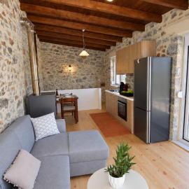 Malia Stone Residence - Secluded Cozy Retreat
