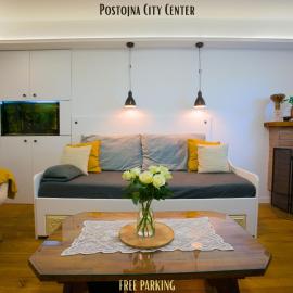 FRIZ&FANY Charm House