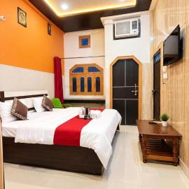 Hotel The Grand Ayodhya Inn 5 minute from Temple
