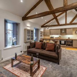 Grade II Listed Top Floor Flat in Central Banbury - Pass the Keys, hotel sa Banbury