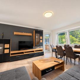 Ferienwohnung "Jumbo" in Coburg ! - 100qm im OG1 mit Privatparkplatz & Balkon