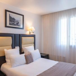Hotel Cosmotel Marais République Paris