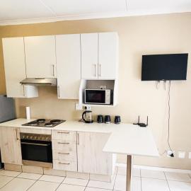 The Midrand Nest - Chic Bachelor Pad