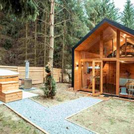 MiędzyDrzewamiTrupel: Trupel şehrinde bir otel