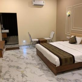 Hotel Shree Inn, hotelli kohteessa Seonī