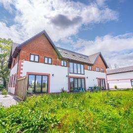 The Farm House · 8 Beds · Sleeps 21 · Parking