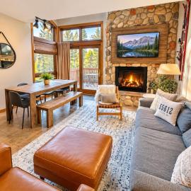 Moose Mountain Escape | Ski-In/Ski-Out | Hot Tub, hotel u gradu Lutsen