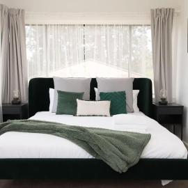 Canobolas Cottage - Amazing Farm Stay, 4 King Beds