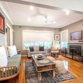Escape on Palmer - Warm Family Retreat, Firepit
