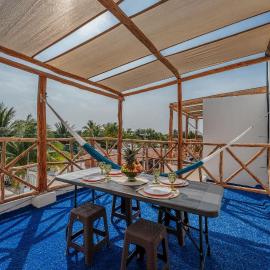 Villa con alberca, a una cuadra del mar，希克蘇魯伯的飯店