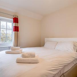 Cosy 2 Bedroom Home in Wigan, hotel a Wigan