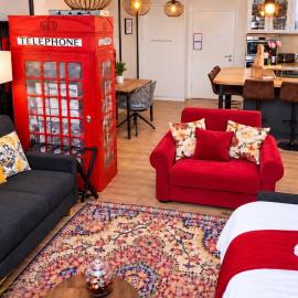 Großes Business Appartement für bis zu 5 Personen-Küche, Terrasse & schnelles WLAN nähe Sindelfingen