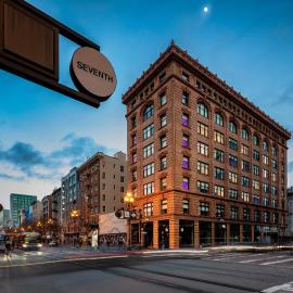 YOTEL San Francisco, Select by Hilton
