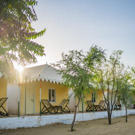Royal Jaisalmer Resort with Swimming Pool, hotell i Jaisalmer