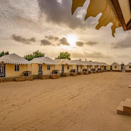 Royal Jaisalmer Resort with Swimming Pool, hotel a Jaisalmer