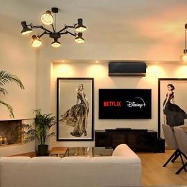Top Floor Apartment near The Mall Athens - Private Parking, hotel di Athens