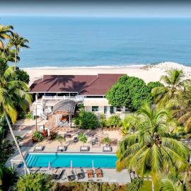 ETHER Marari Beachfront, hotel di Mararikulam