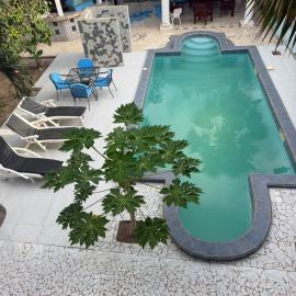 Queen Zee Garden Apartments