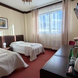 Neptun, hotel din Legnica