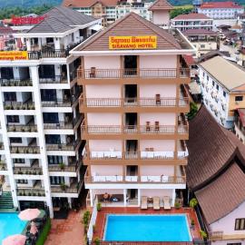 Vangvieng Sisavang Mountain View Hotel, hotel in Vang Vieng