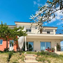 Horizon House inside Olive Grove & Vineyard Εtsate!