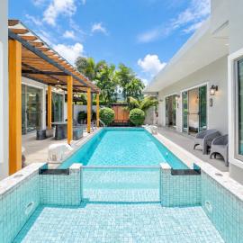 Kaizer Pool Villa Resort Phuket