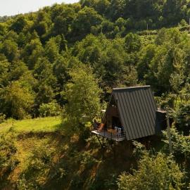 HillSide Cottage-ჰილსაიდ კოტეჯი, hotel u gradu 'K'eda'