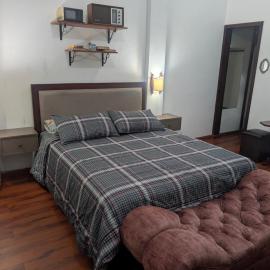 HABITACION EJECUTIVA AL NORTE DE AMBATO CON PARQUEO y WIFI, hotel Ambatóban
