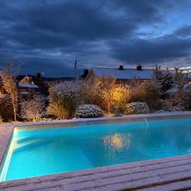 Pool & Sauna Retreat - Private Studio Apartment Porsgrunn: Porsgrunn şehrinde bir otel