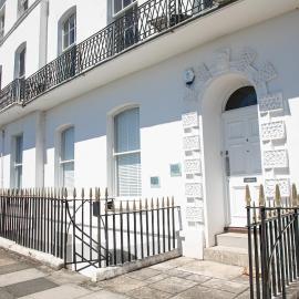 Sovereign House - Close to harbour with parking