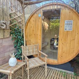 Nefeli Villa lagonisi Sauna - Pool، فندق في لاغونيسي