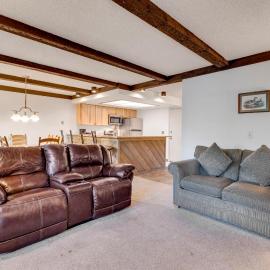 Longbranch 215 by Ski Country Resorts